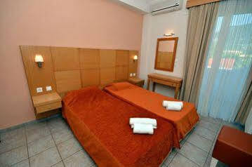 Sunrise Hotel Apartments Ypsos Exteriör bild